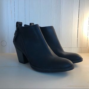 Dolce Vita Ankle Boots - 9.5